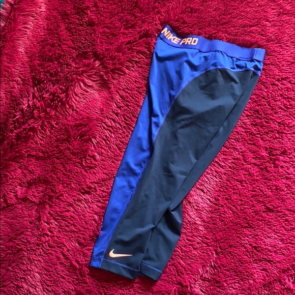 Nike Pro blue & black cropped compression leggings - Picture 4 of 12